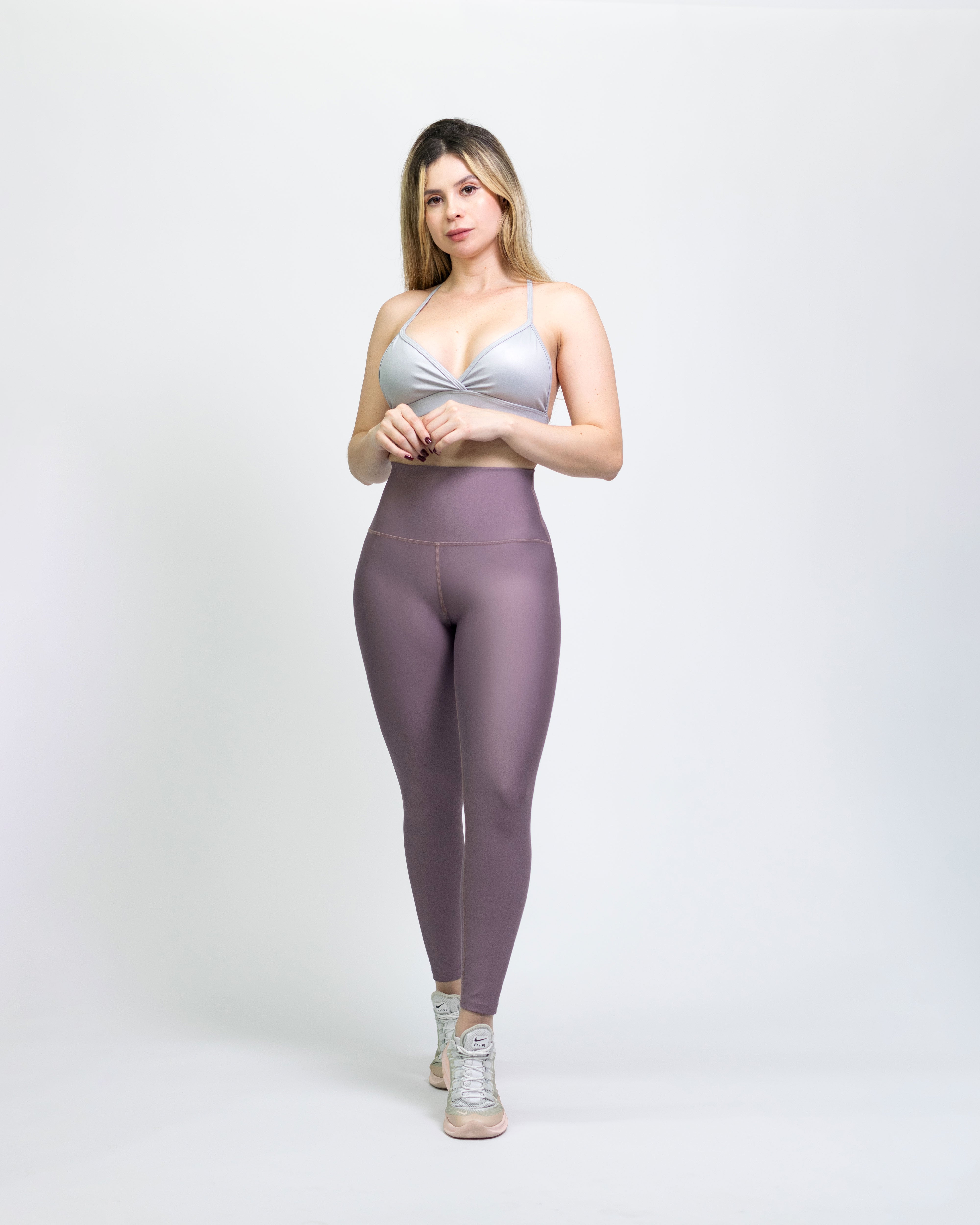 Legging mate deportivo control abdomen color uva – JUSTFIT